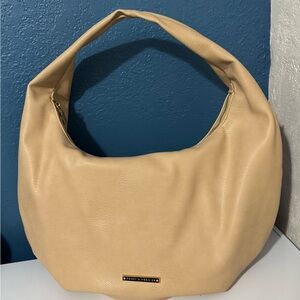 Poppy & Peonies Hold All Hobo - Sand